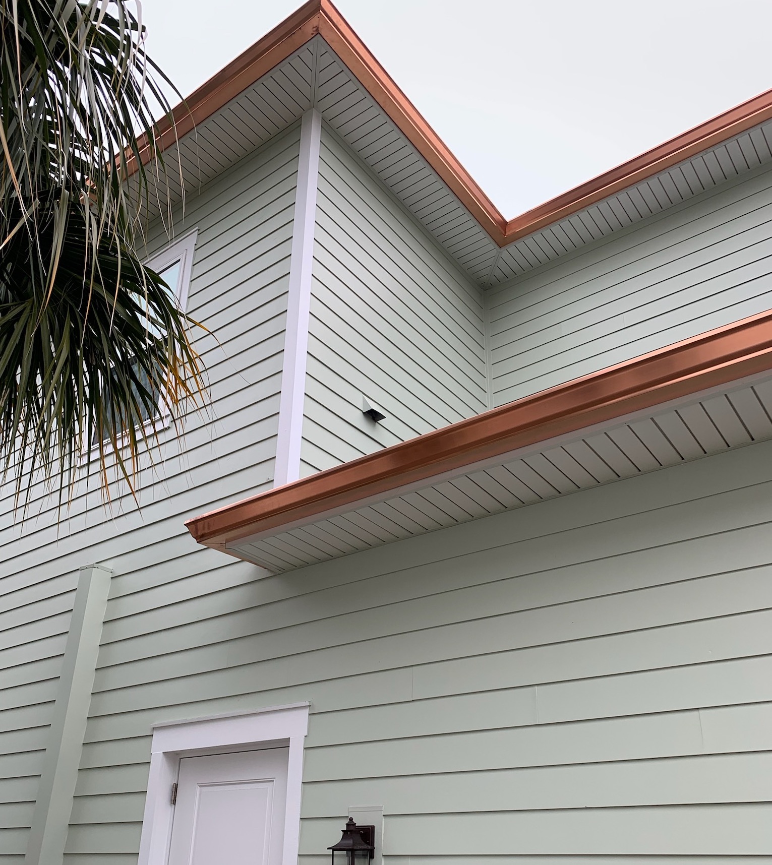 Your Guide To Copper Gutters The Gutter Company   Copper Gutter Traditional Home K Style 